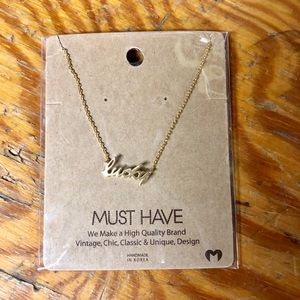 Short gold chain necklace “lucky”